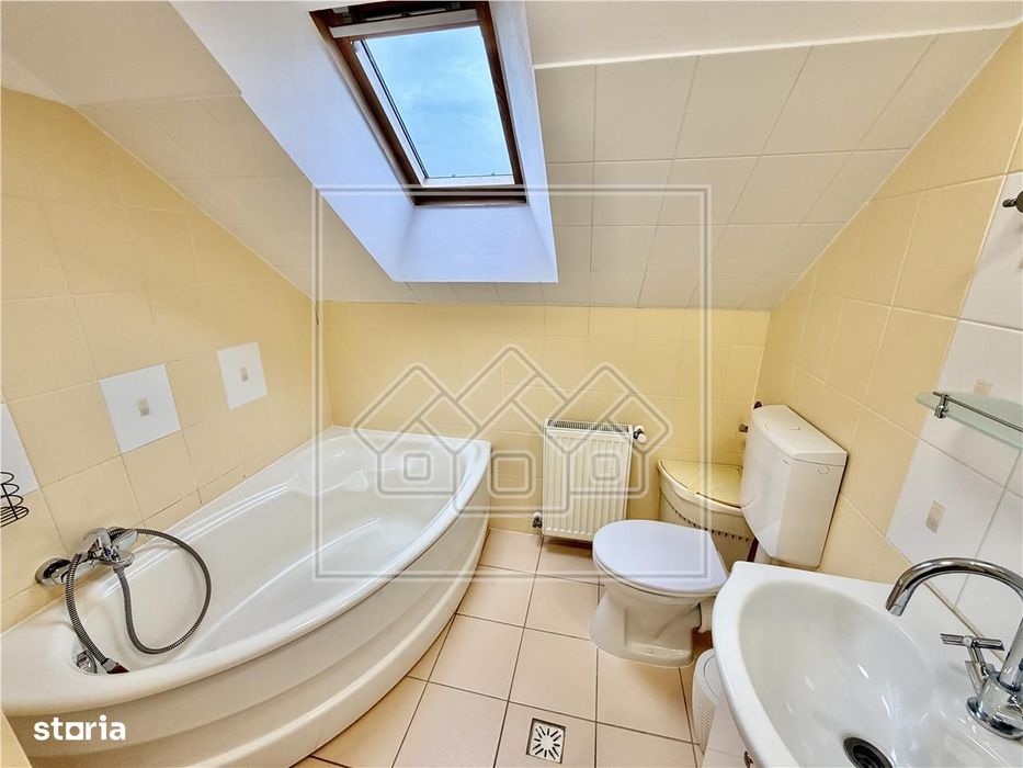 Apartament de vanzare - 3 camere, 74 mp - Terezian, Sibiu