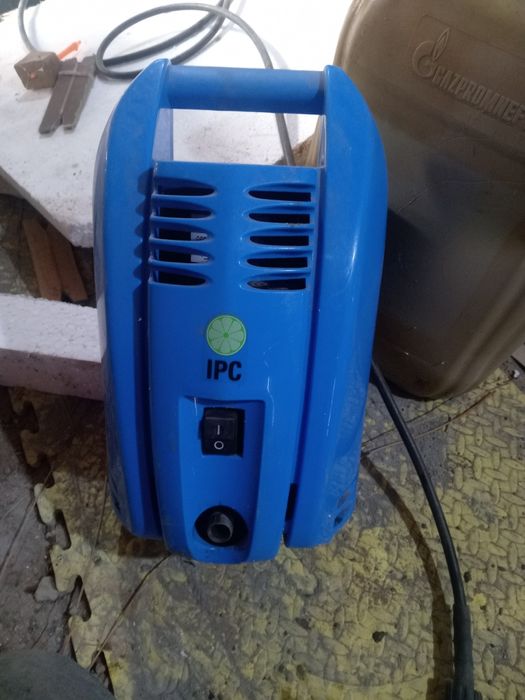 Продам мойка высокова