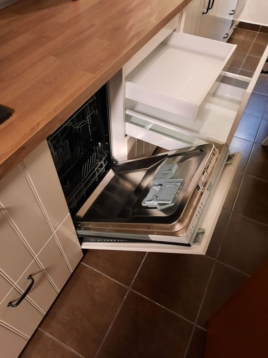 Închiriez apartament 2 camere Confort City -Pallady