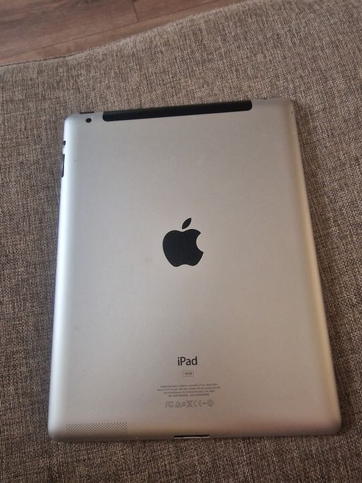 Vând tabletă Ipad gen 2