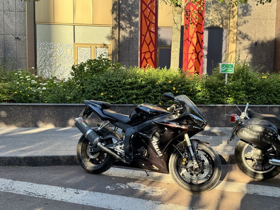 Yamaha YZF-R6 (2006) – Proprietar din 2016 | Doar 13.600 km parcurși de mine | Investiție recentă: 1.100 €