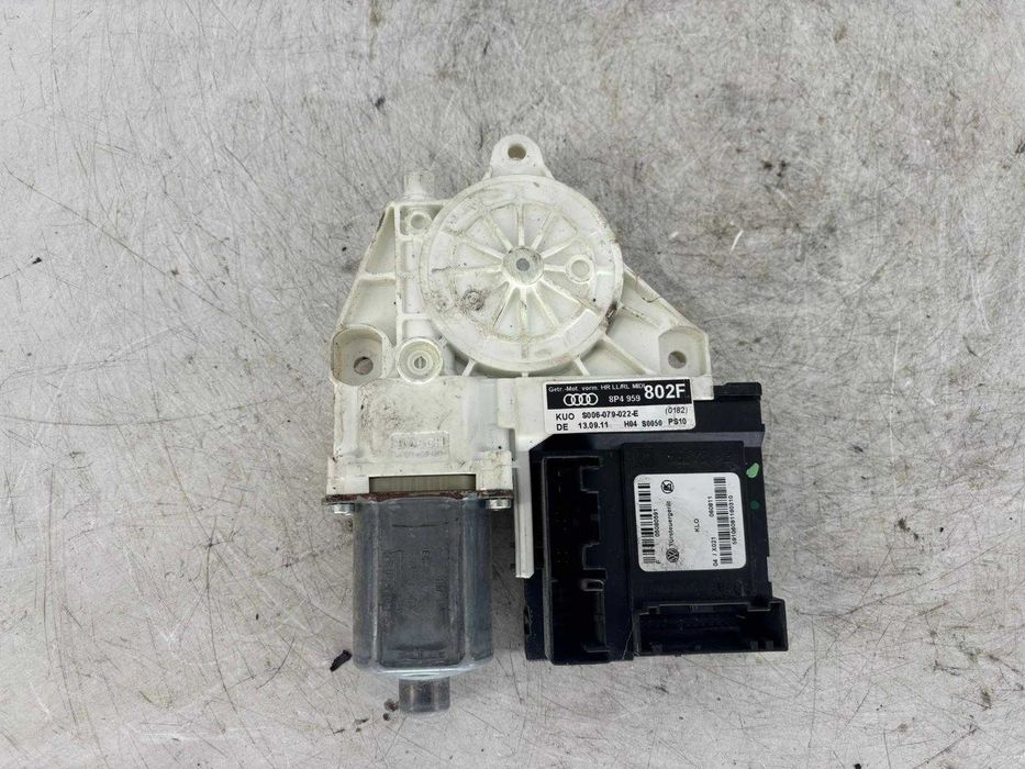 Motoras geam dreapta/stanga fata/spate Audi A3 8P an 2008