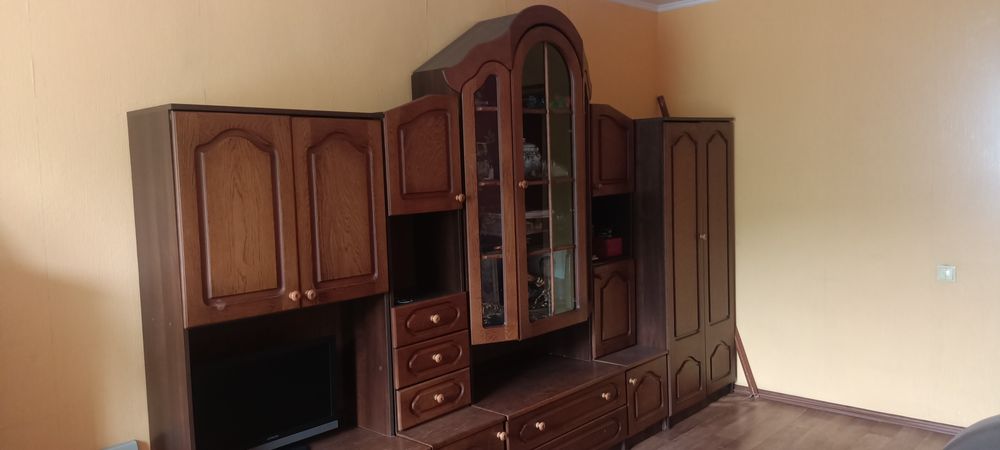 Продам стенку гостиную