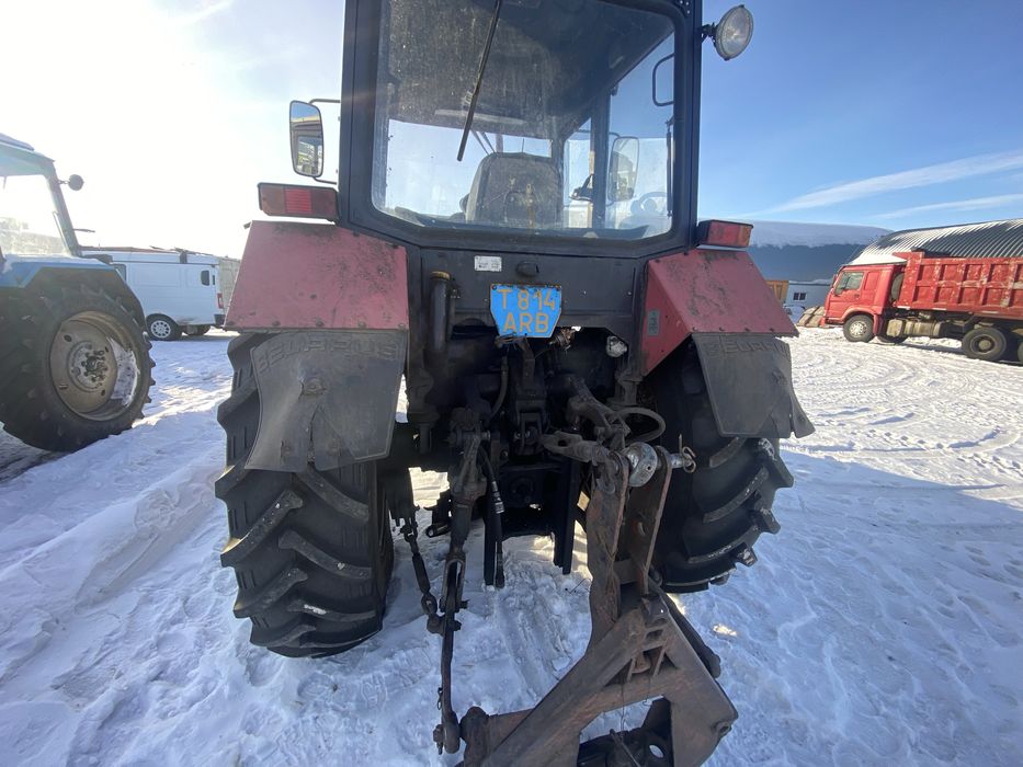 Продам трактор 1221