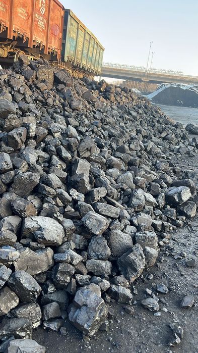 Доставка угля тоннами