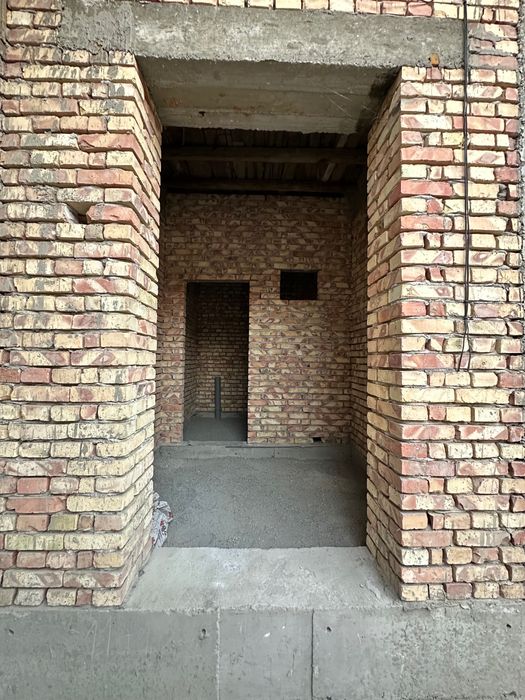 Aziz Tepada yangi uy