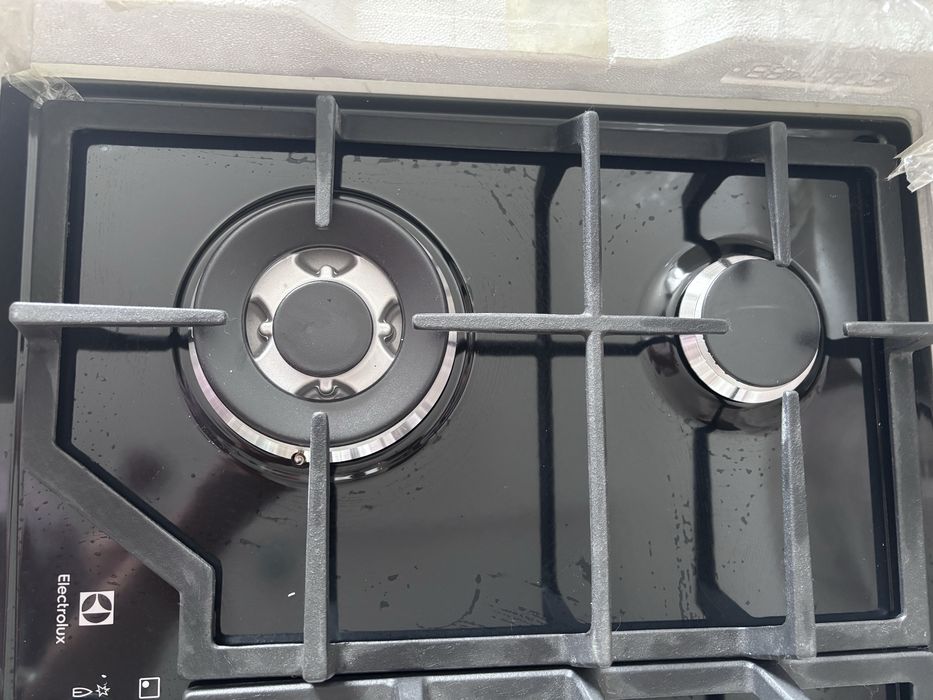 Продам новый Варочная панель Electrolux GPE363MB