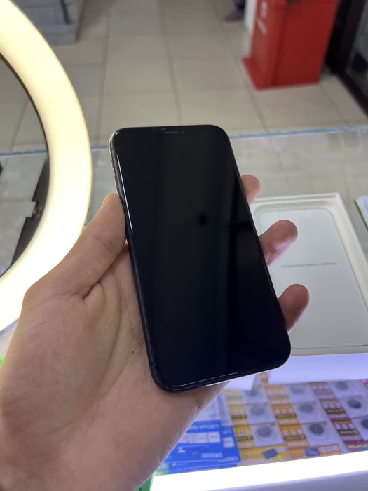 iPhone 11 64Gb в идеальном состоянии!