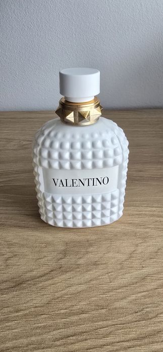 Apa de toaleta pentru barbati Valentino Born in Roma 100ml
