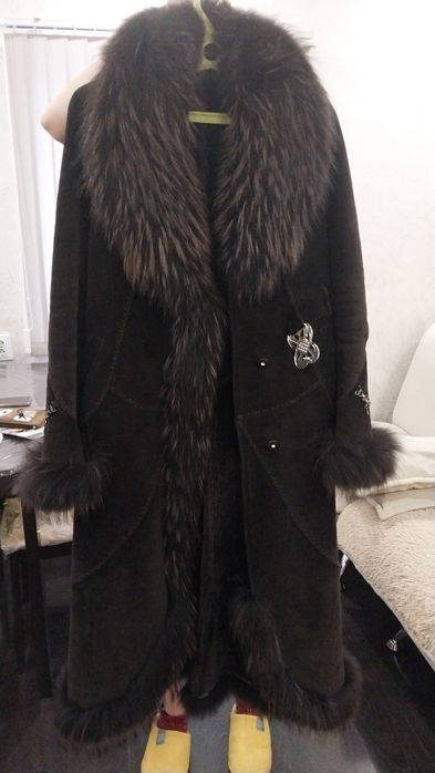 Дубленка новая натуралка мех енот