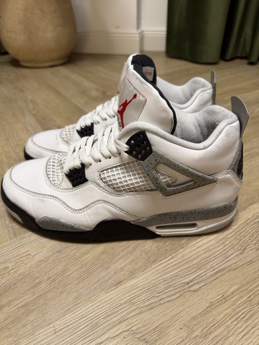 Jordan 4 White Cement