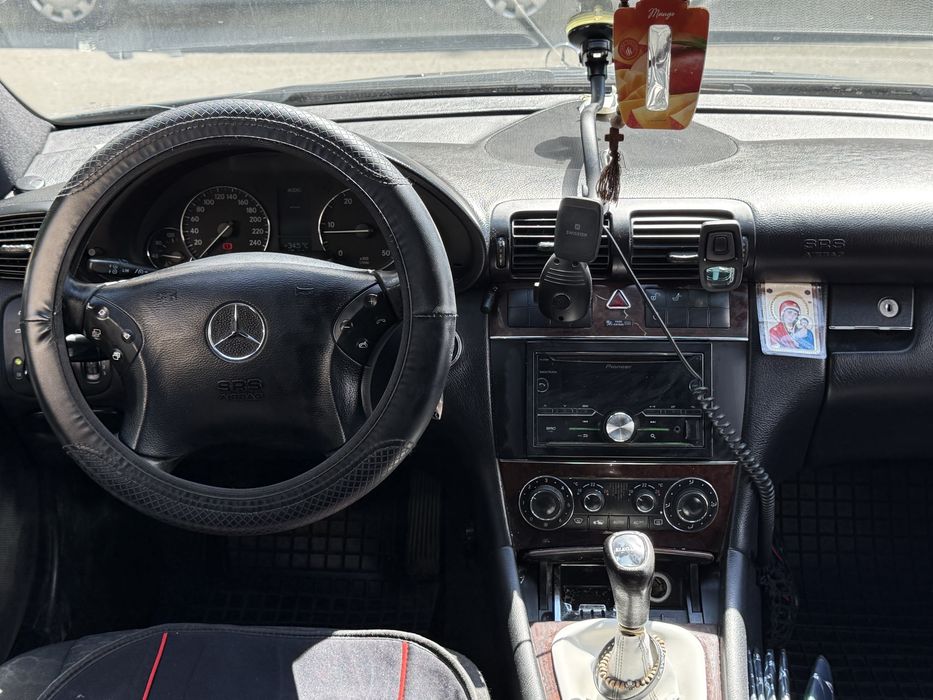 Mercedes-Benz C220 CDI (W203) – 3.300€ Negociabil