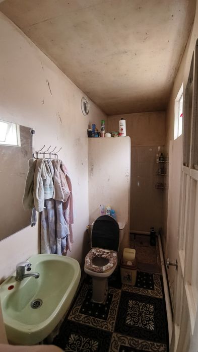 Yashnobod hovli sotiladi, Roxat metro