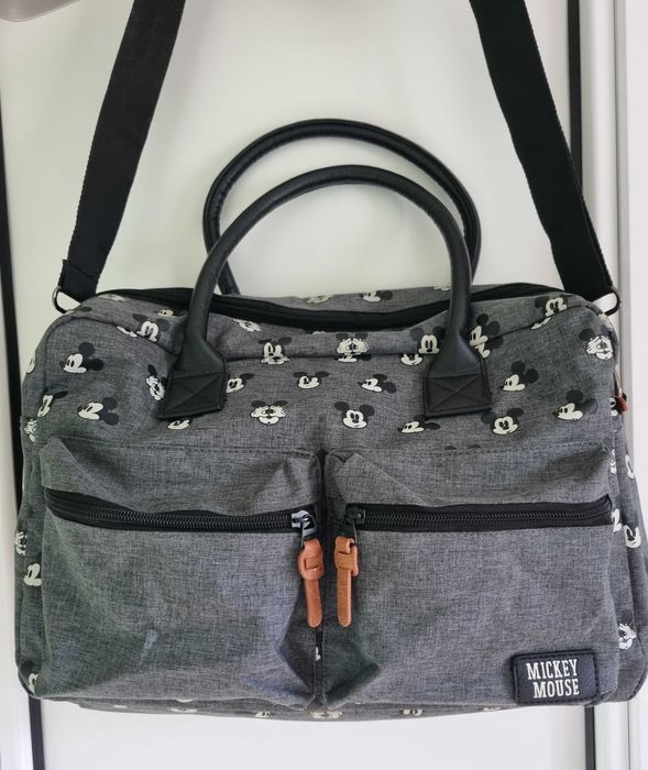 Спортна сива чанта