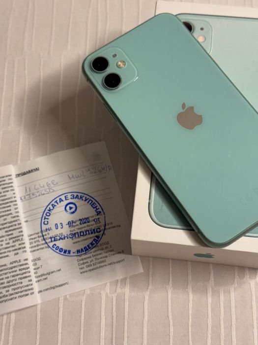 iPhone 11 64GB green