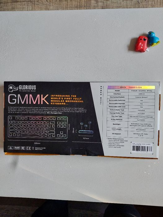 Tastatura mecanica aluminiu TKL Glorious GMMK