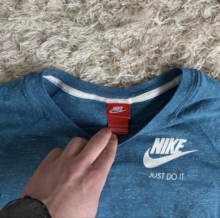 Bluza Nike in stare buna