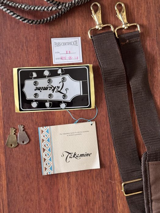 Электроакустическая гитара TAKAMINE TSF 40C
