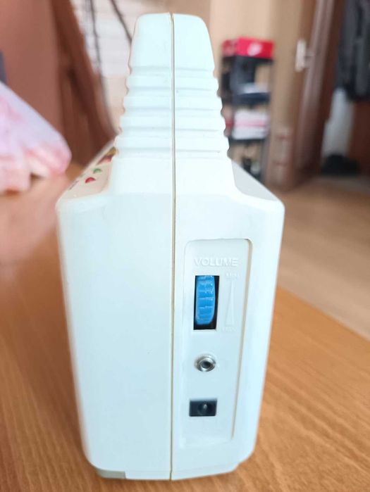 Винтидж касетофон Youthtronics Boom Box Cassette Player & Recorder