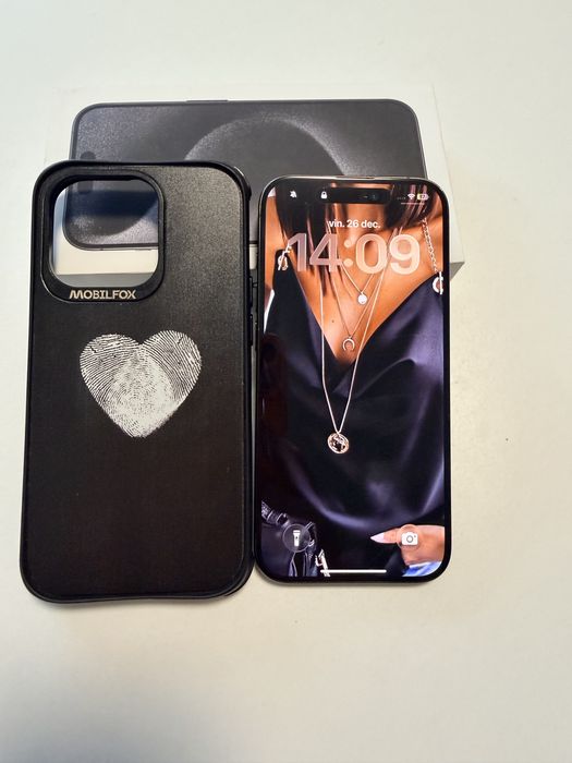 Iphone 15 Pro  Black  Titanium