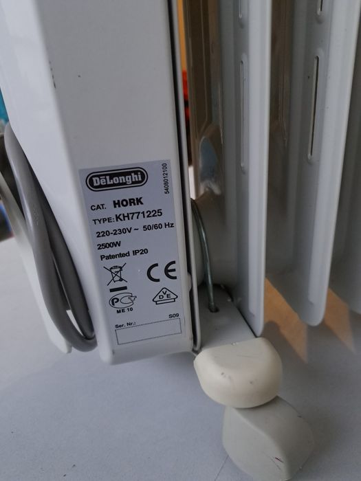 Маслен радиатор Delongi