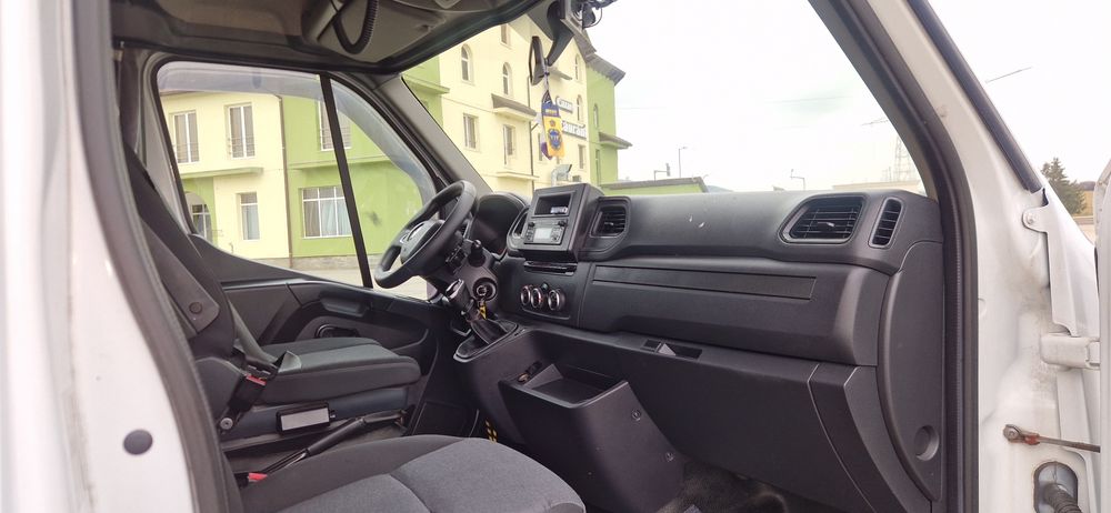 Renault master  mercedes sprinter 319 316 519 iveco daily  35 fiat duc