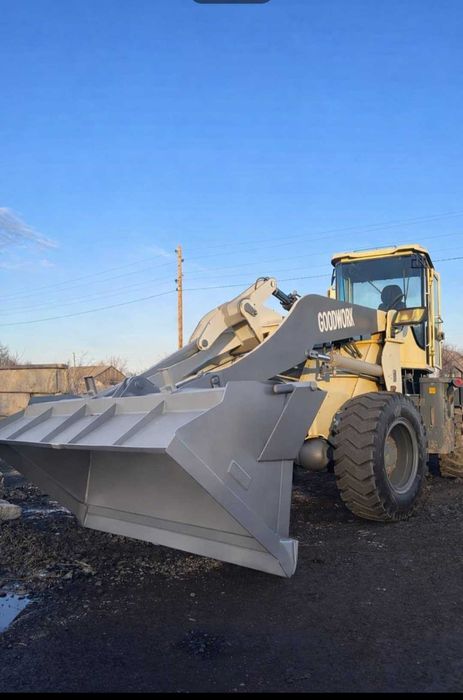 Погрузчик фронтальный GOODWORK LX320E