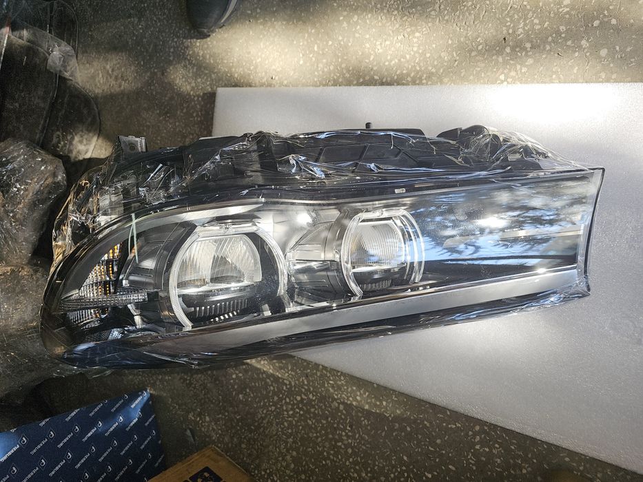 фар за бмв G 11.12
