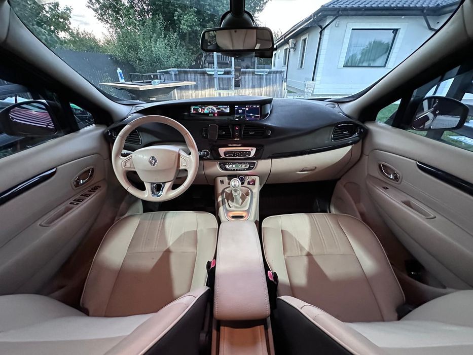 Renault Grand Scenic 2014