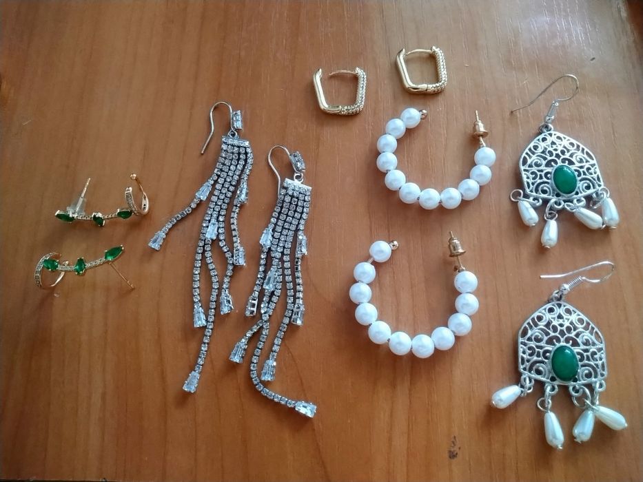 Украшения продам