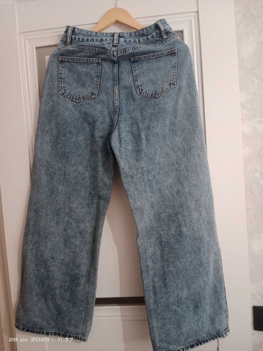 Джинсы прямые широкие