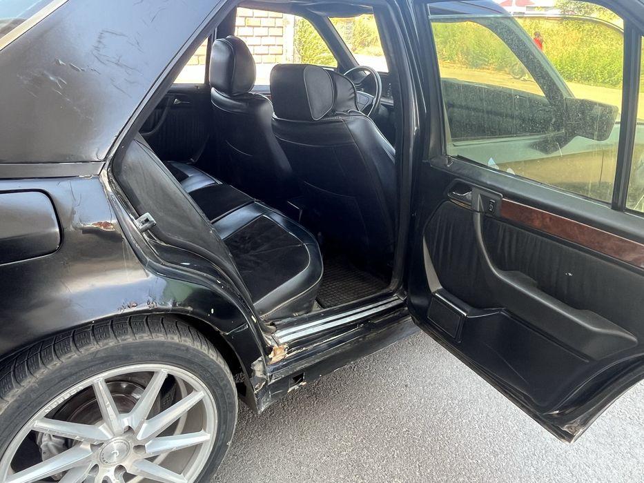 Mersedes Benz w124