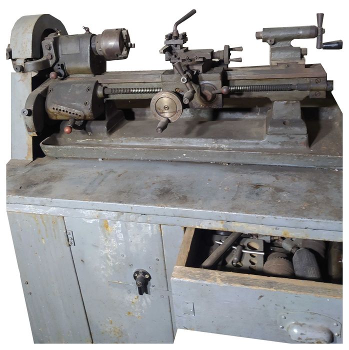 Малогабаритный токарный станок