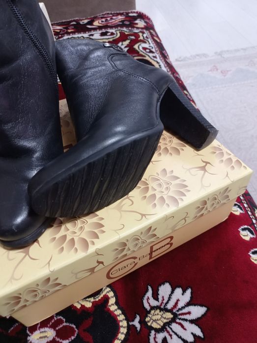 Женские полусапожки 37р то