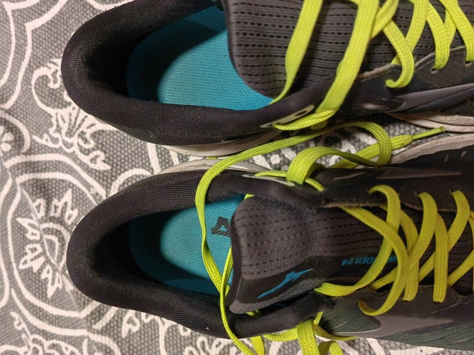 Mizuno обувки за бегане.