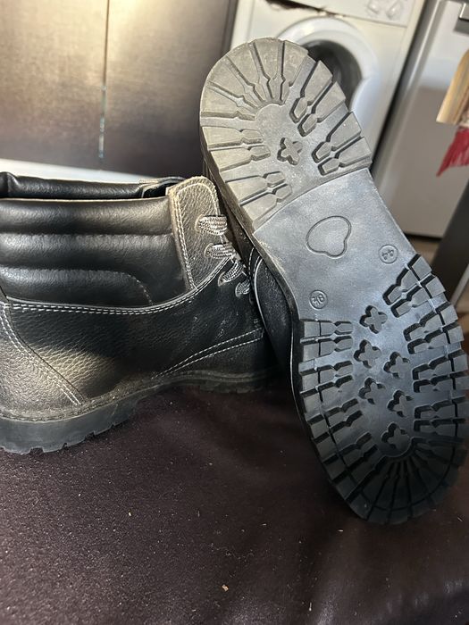 Нови мъжки зимни обувки