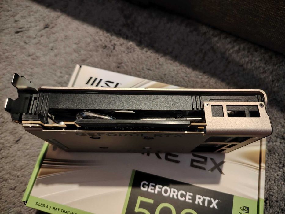 Видео Карта MSI RTX 5060 8G INSPIRE 2X OC GDDR7
