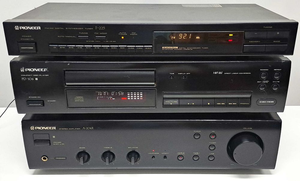 Amplificator Pioneer A-204R + CD PD-106 + F-225 Japan Linie 3 comp