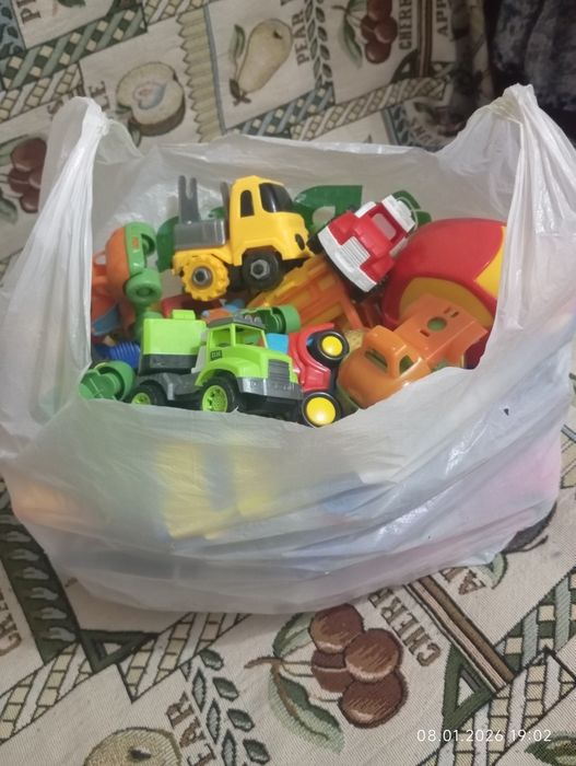 Машинки игрушки для малышей