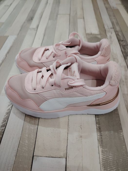 Vând adidași Puma originali