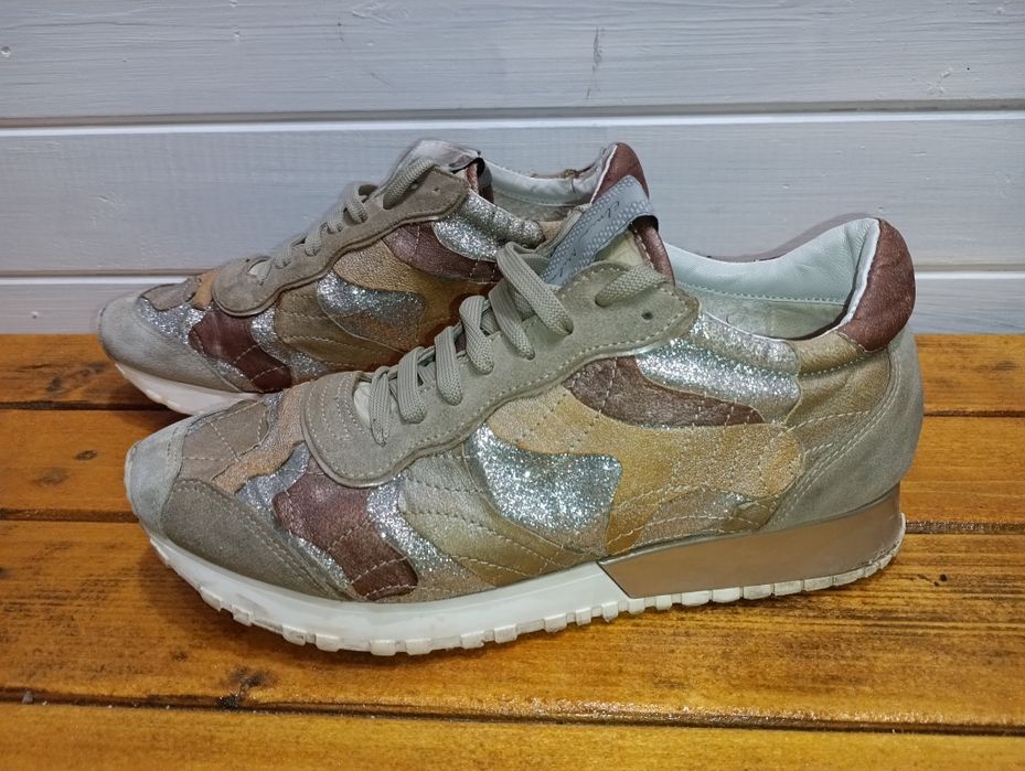 Италиански Сникърси N 39 кожени - 29 лв