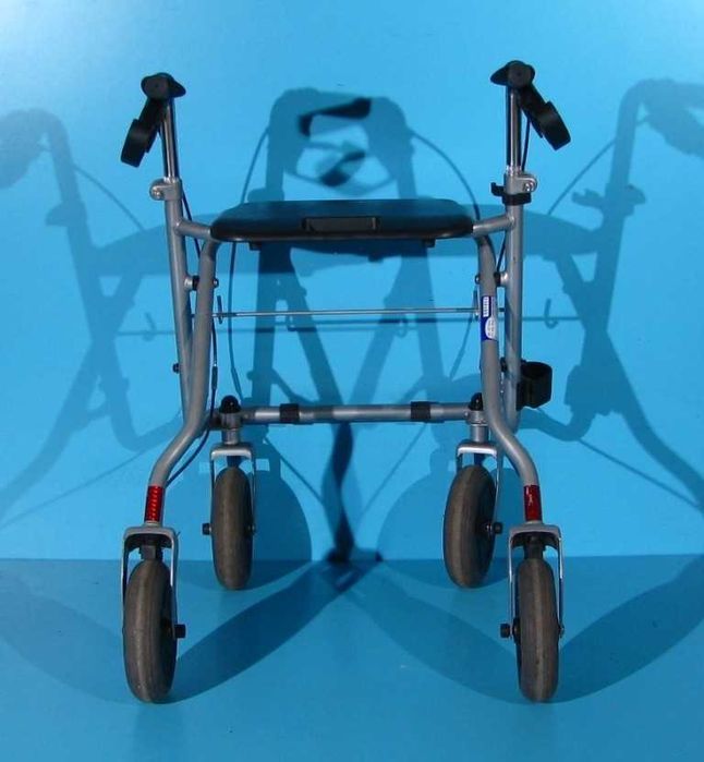 Cadru de mers cu roti/rolator batrani/handicap Drive
