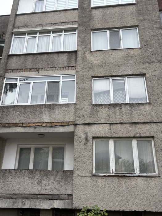 Продава се Тристаен апартамент в Омуртаг - 5 кв.м за 18000 €/кв.м - Снимка #1
