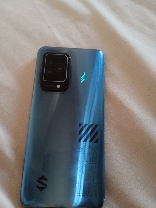 Срочно продам блек Шарк 5