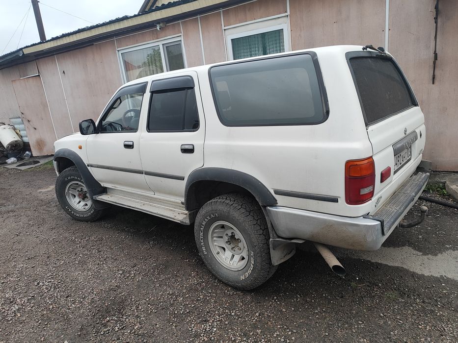 Тойота фаррунер.