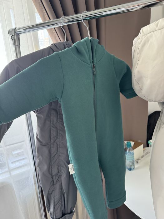 Продам комбинезоны в хорошем состоянии