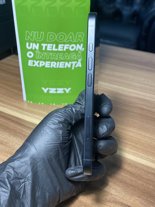 iPhone 16 • 128 GB • Black