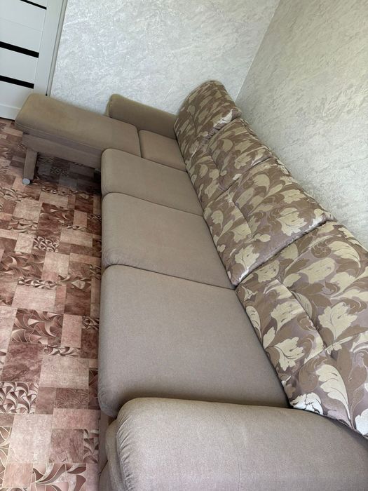 Диван б/у 3 метра