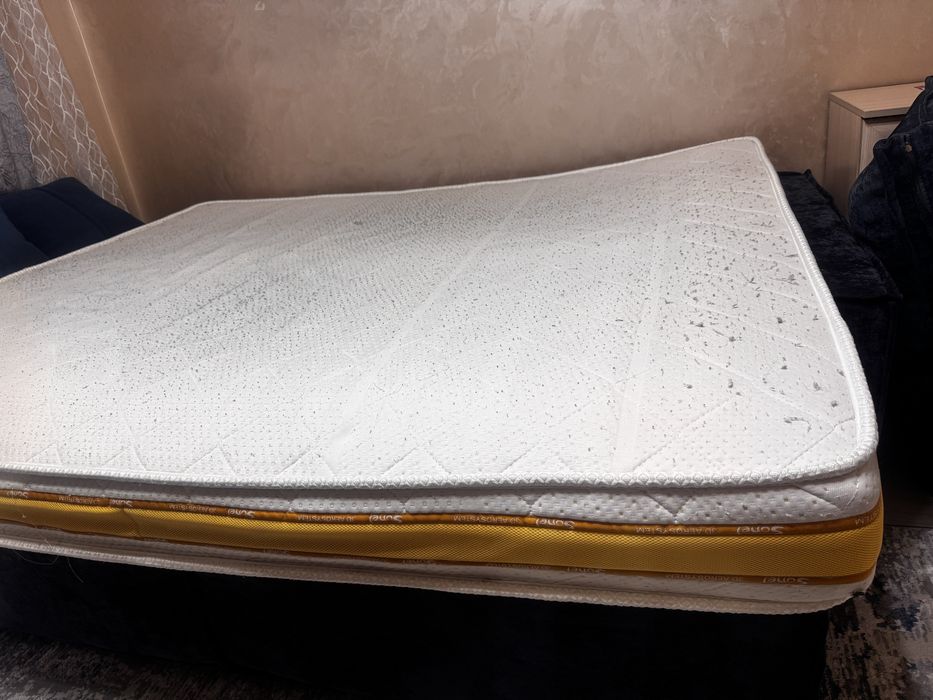 Продам матрас (матрац)