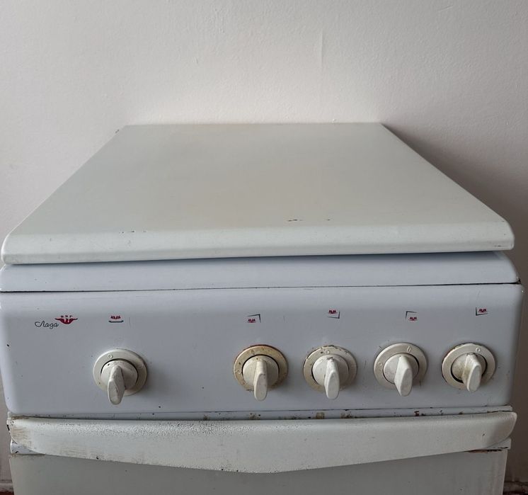 Продаю газ.плиту